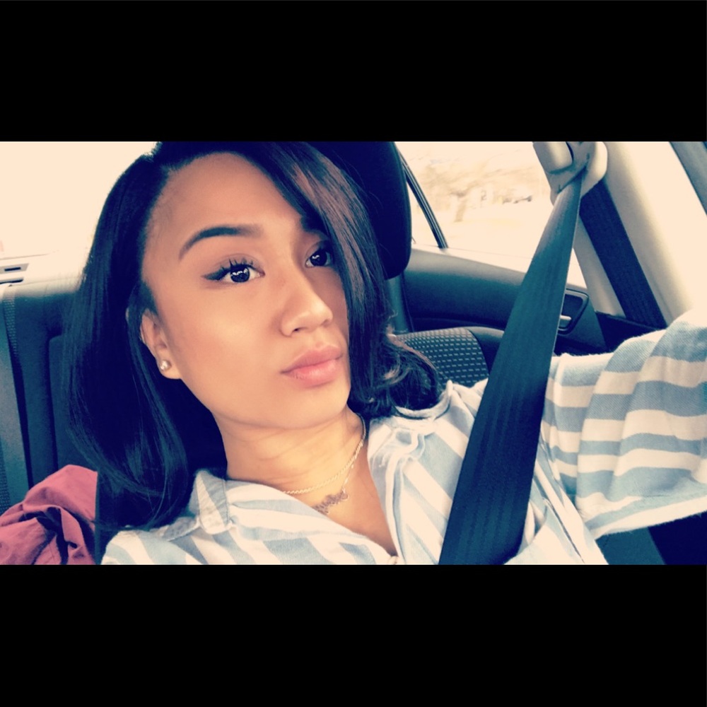 Meet your Posher, Abigail